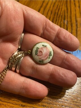 Vintage 1/20 12k Gold Filled Guilloche Enamel Rose Locket Necklace Pink Flower